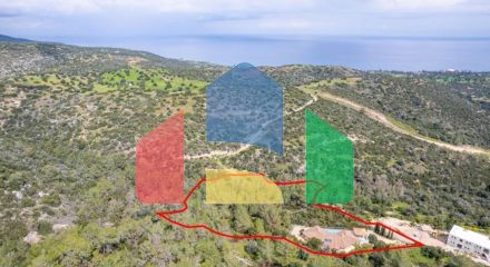 Продаж - Котедж 220 m² В Пафосе