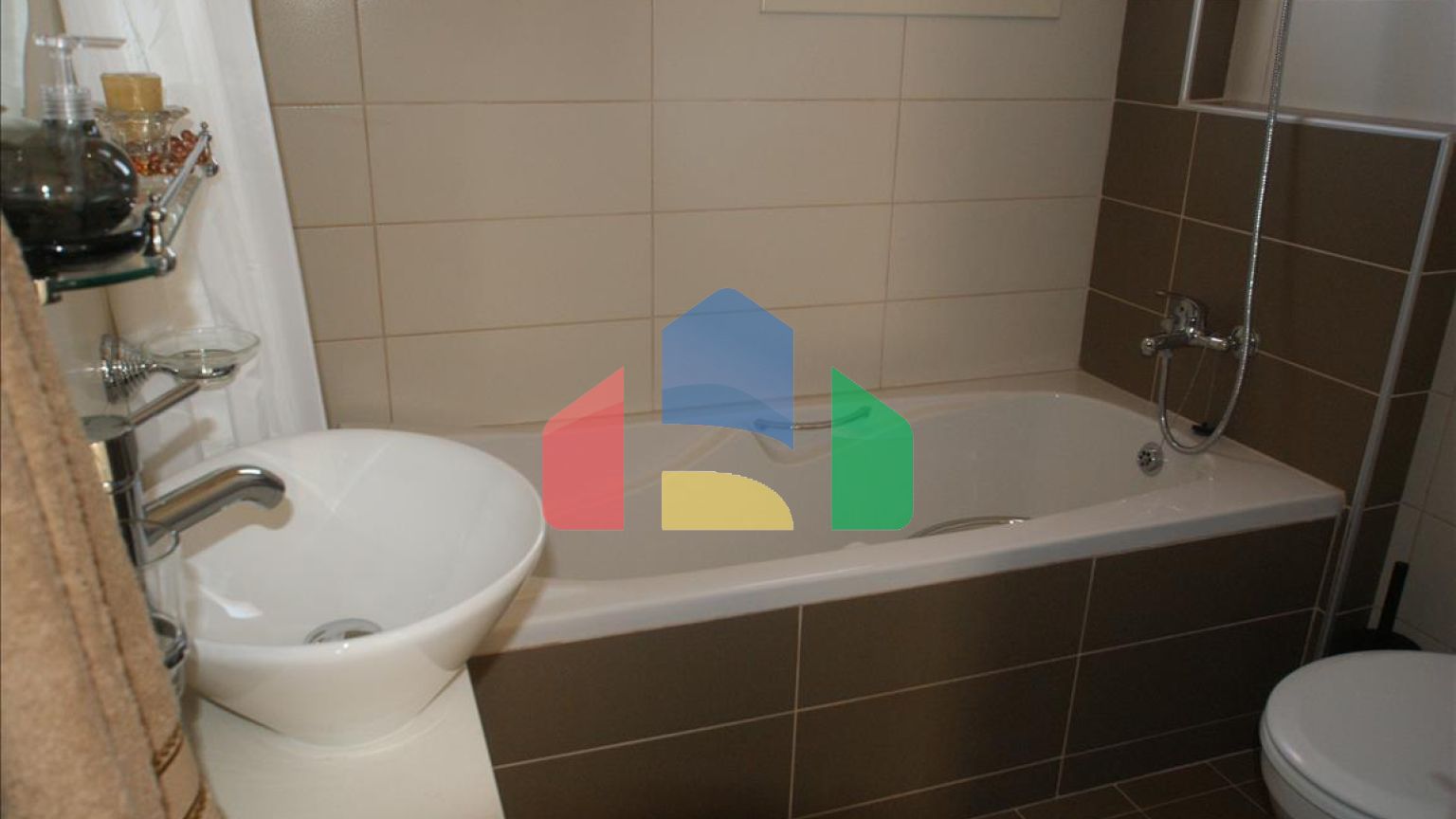 Продаж - Вілла 210 m² В Пафосе