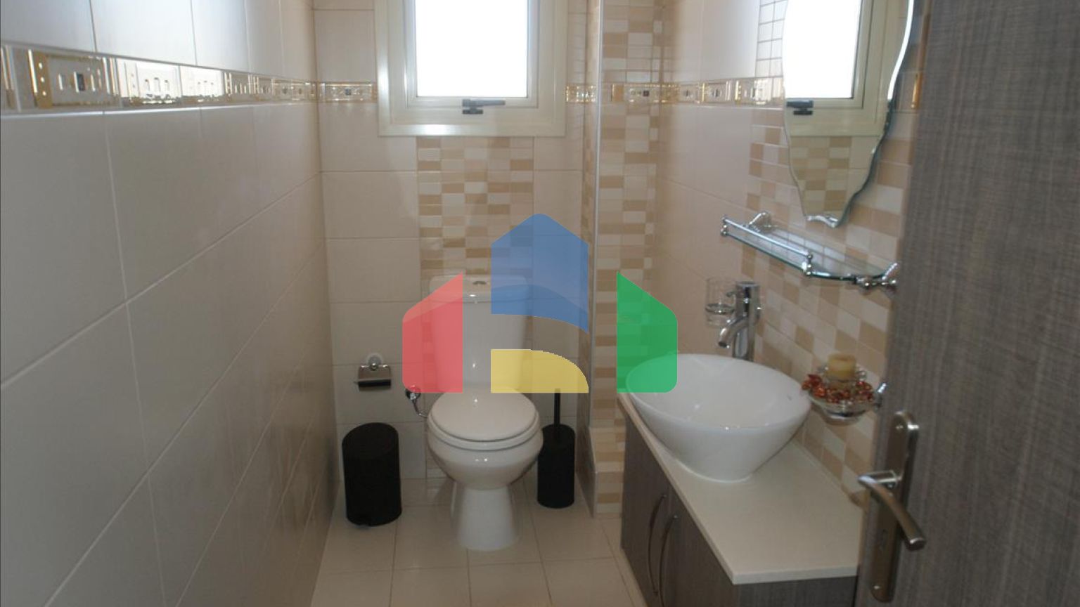 Продаж - Вілла 210 m² В Пафосе