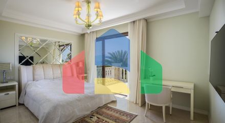 Продаж - Вілла 435 m² В Пафосе