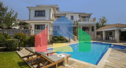 Продаж - Вілла 435 m² В Пафосе