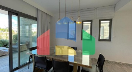 Продаж - Вілла 144 m² В Пафосе
