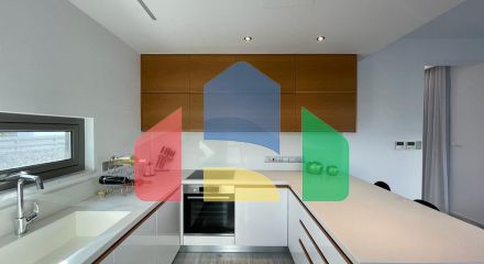 Продаж - Вілла 144 m² В Пафосе