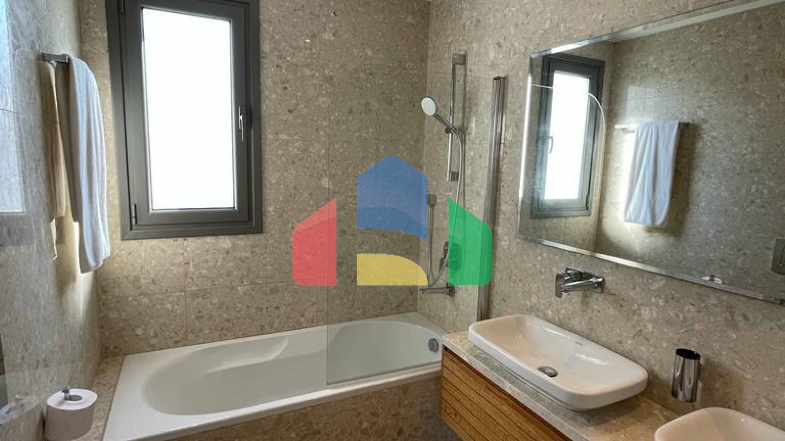 Продаж - Вілла 144 m² В Пафосе