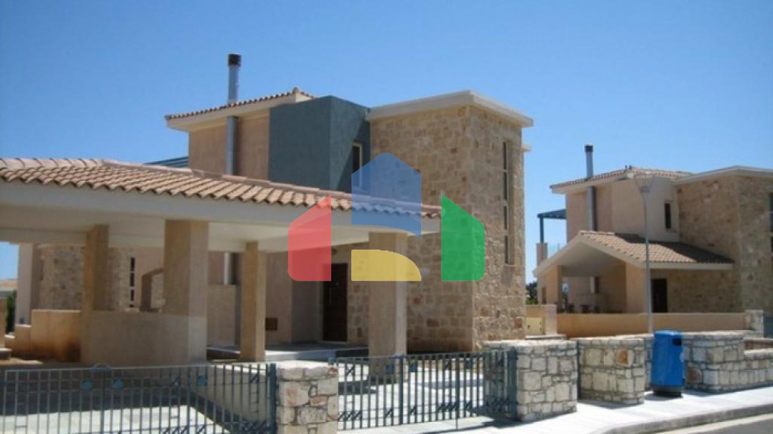 Продаж - Вілла 172 m² В Пафосе