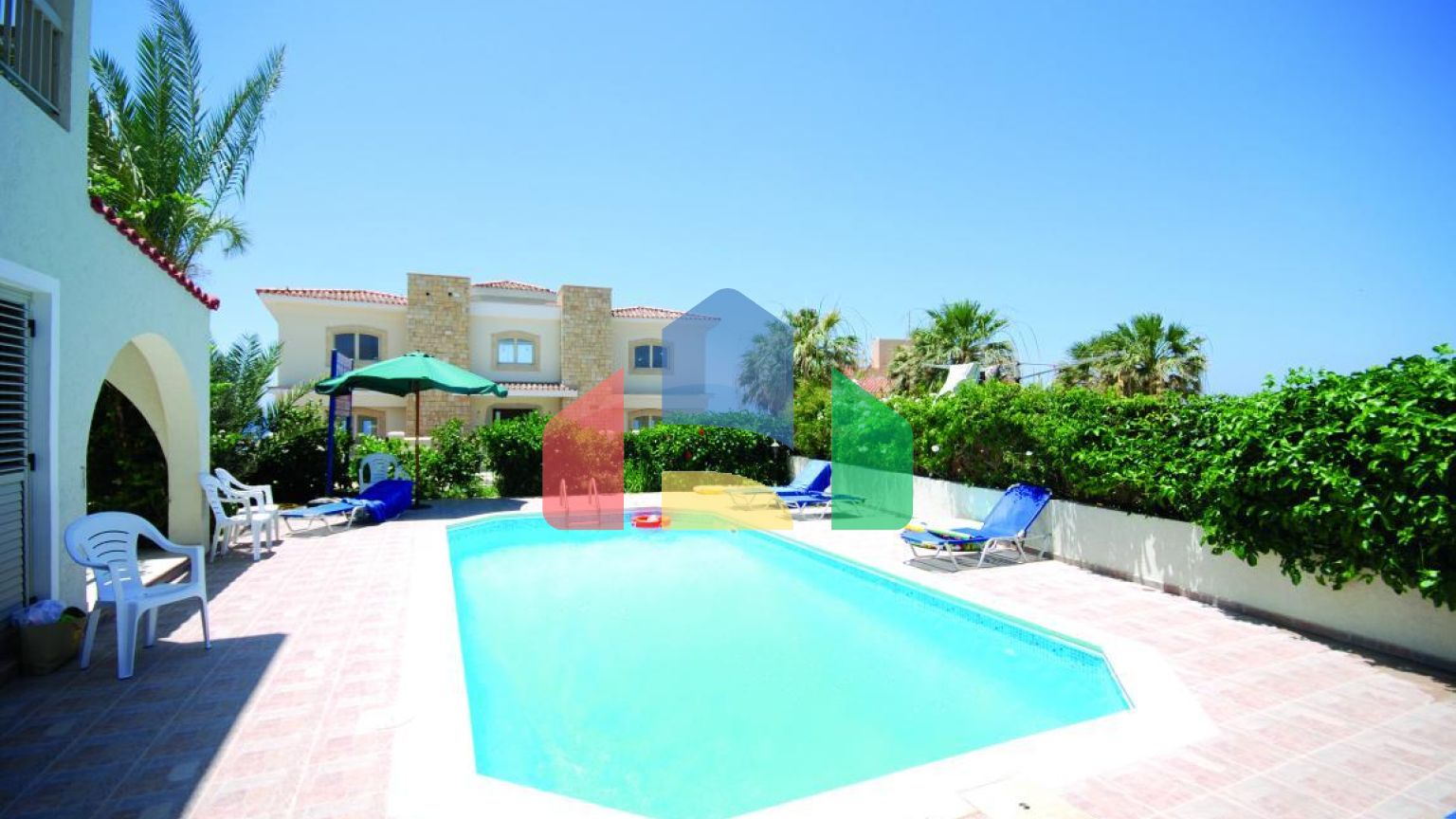 Продаж - Вілла 300 m² В Пафосе