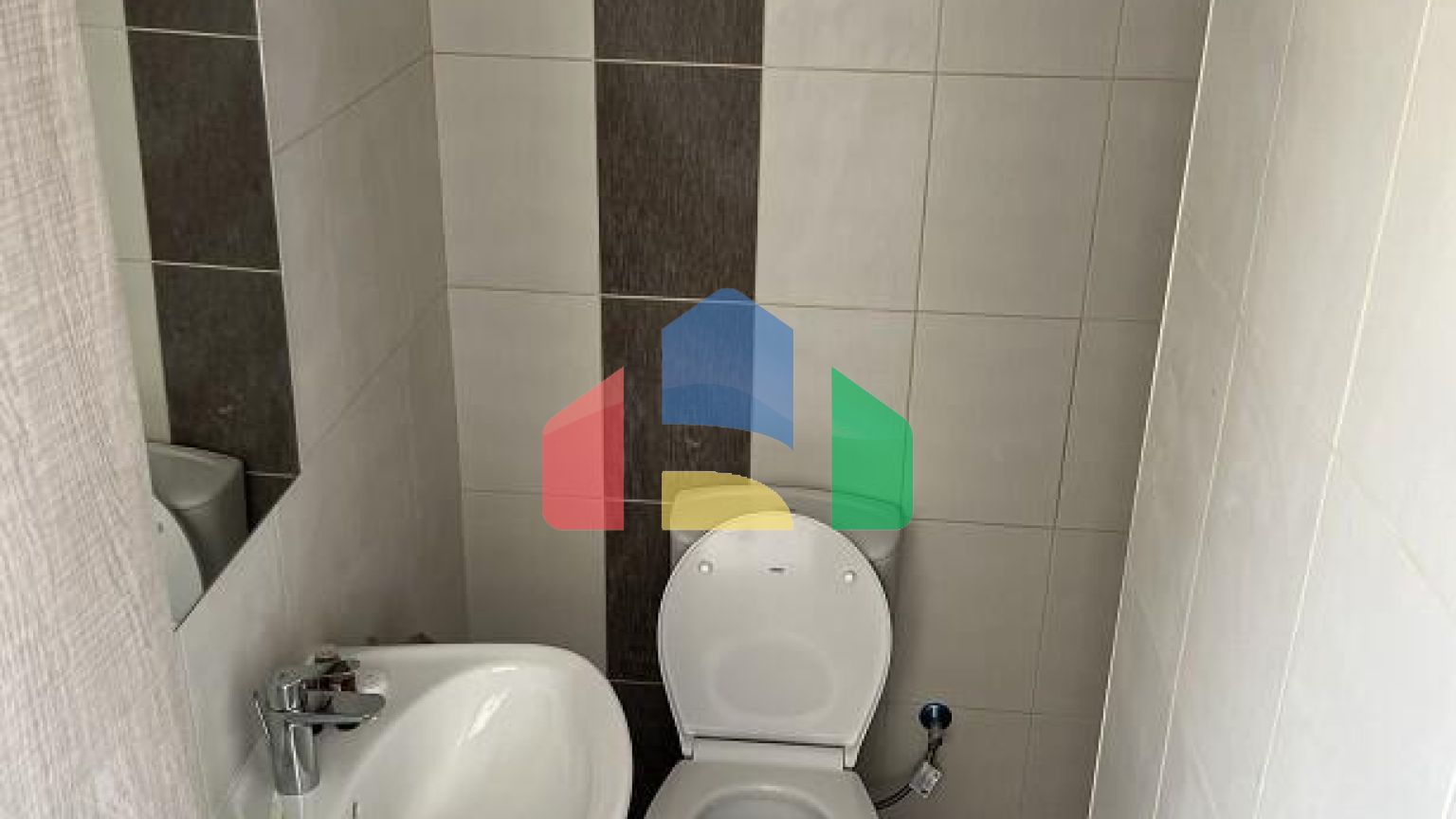 Продаж - Вілла 152 m² В Пафосе