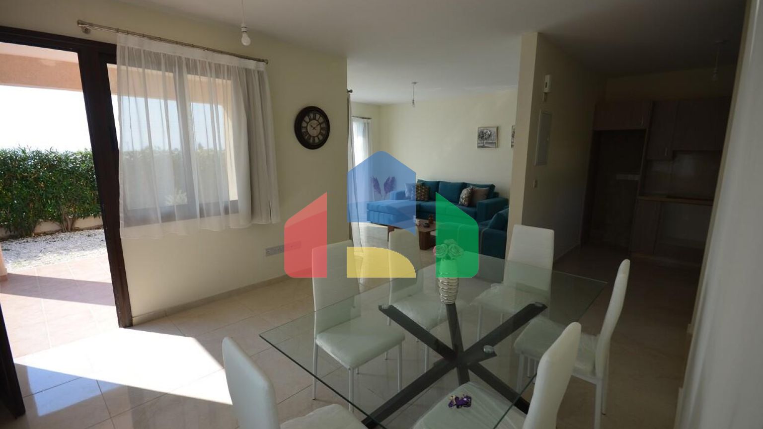 Продаж - Вілла 152 m² В Пафосе