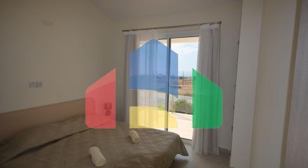 Продаж - Вілла 152 m² В Пафосе