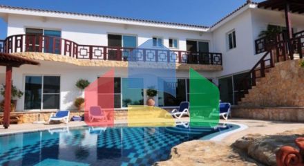 Продажа - Вилла 500 m² в Пафосе