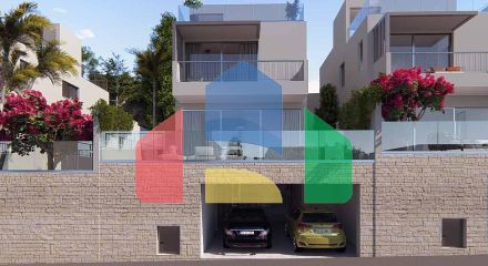 For Sale - Villa 285 m² in Paphos