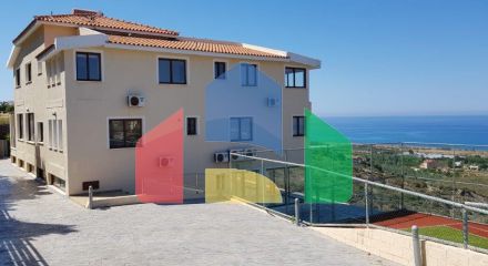 For Sale - Villa 440 m² in Paphos