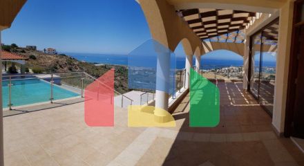 For Sale - Villa 440 m² in Paphos