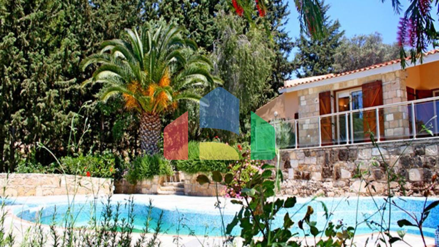 Продаж - Вілла 141 m² В Пафосе