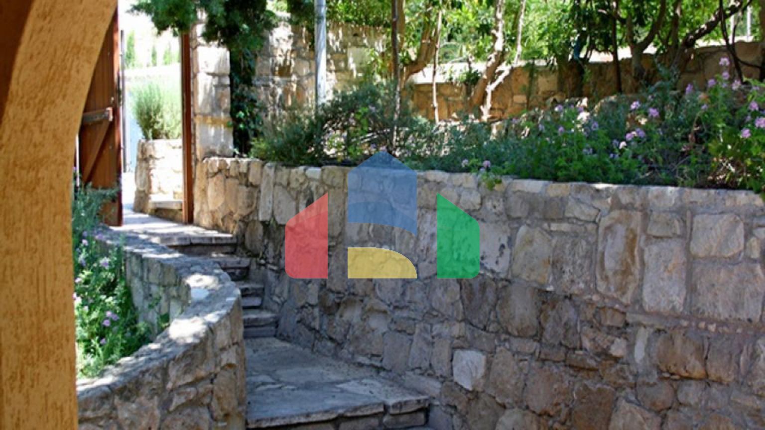 Продаж - Вілла 141 m² В Пафосе