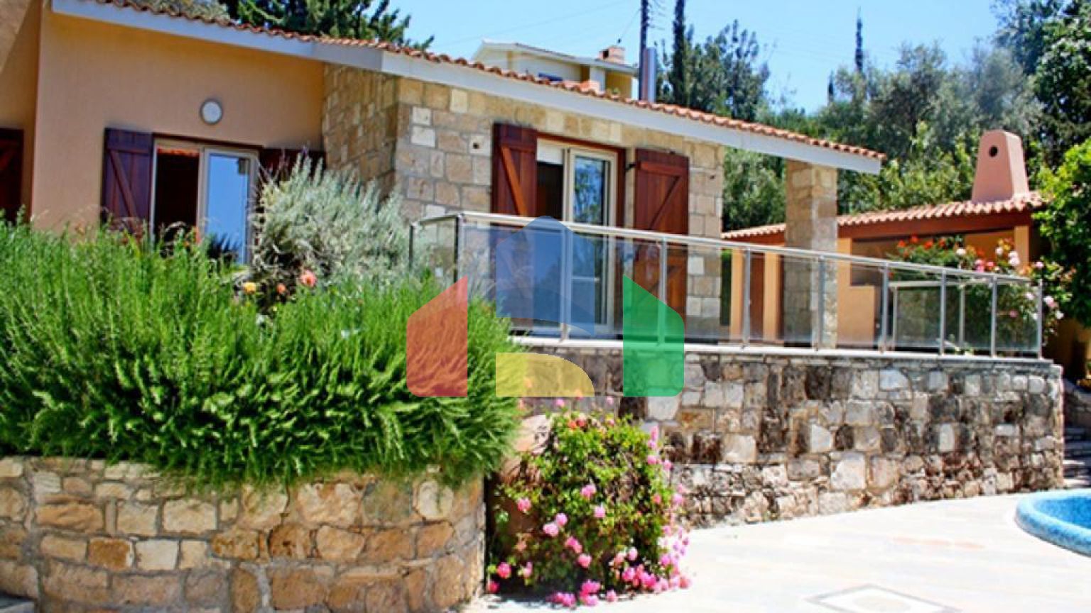 Продаж - Вілла 141 m² В Пафосе