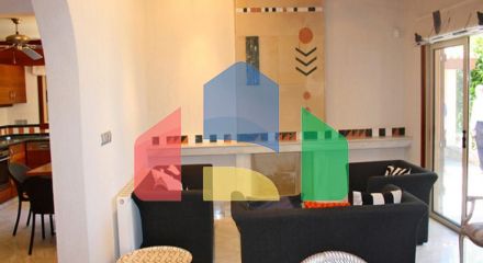 Продаж - Вілла 141 m² В Пафосе