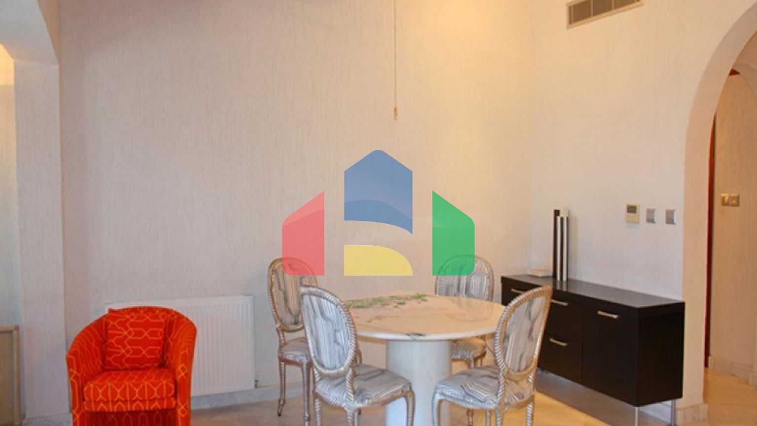 Продаж - Вілла 141 m² В Пафосе