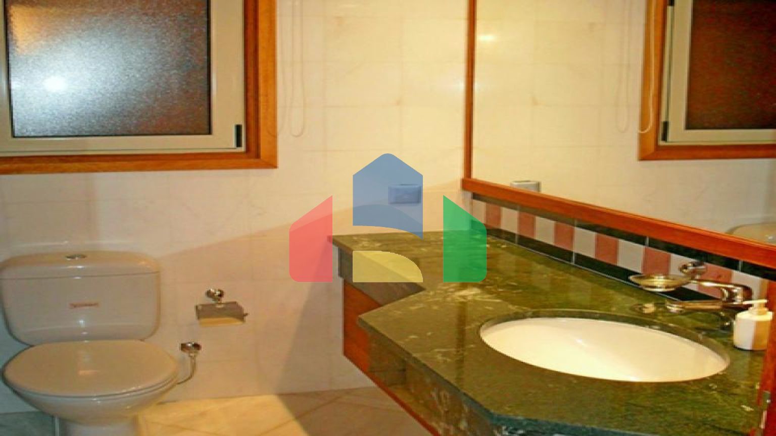 Продаж - Вілла 141 m² В Пафосе