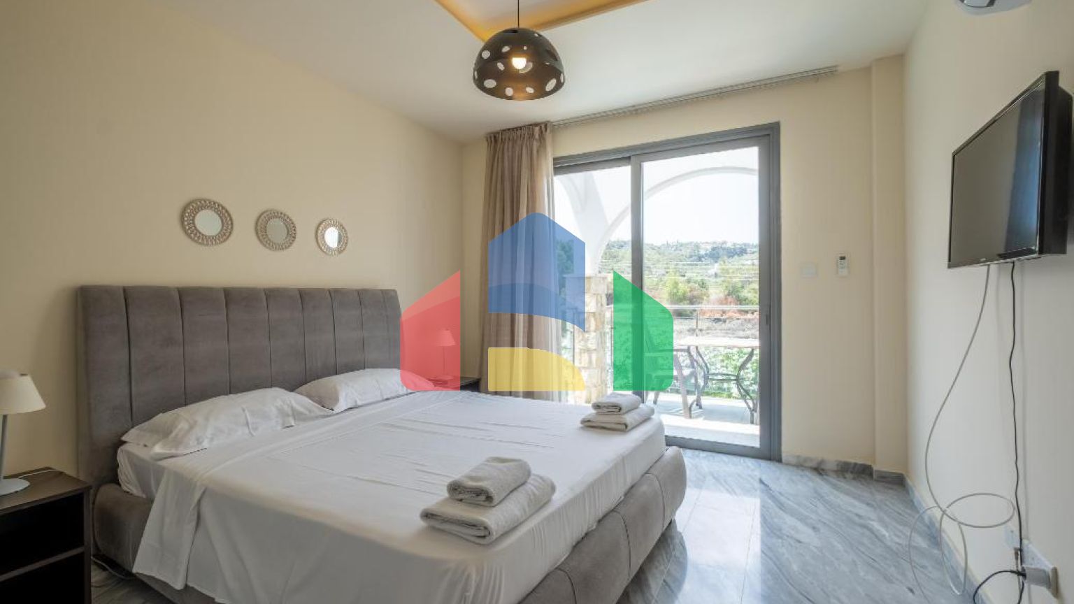 Продаж - Квартира 47 m² В Пафосе