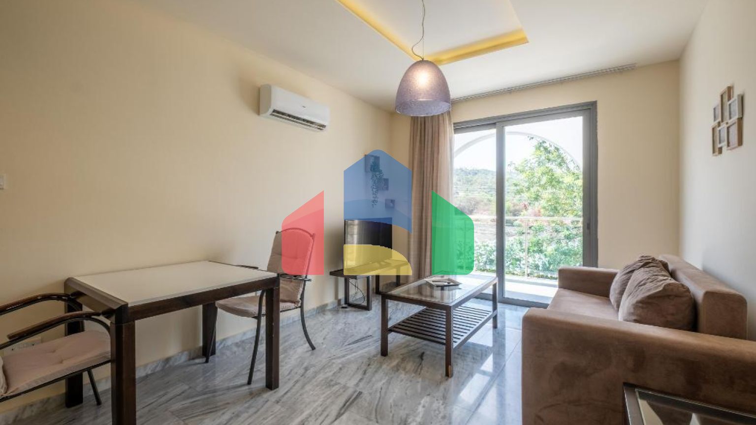 Продаж - Квартира 47 m² В Пафосе