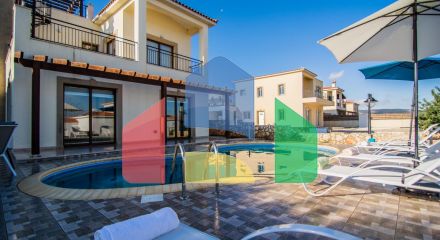 For Sale - Villa 182 m² in Paphos
