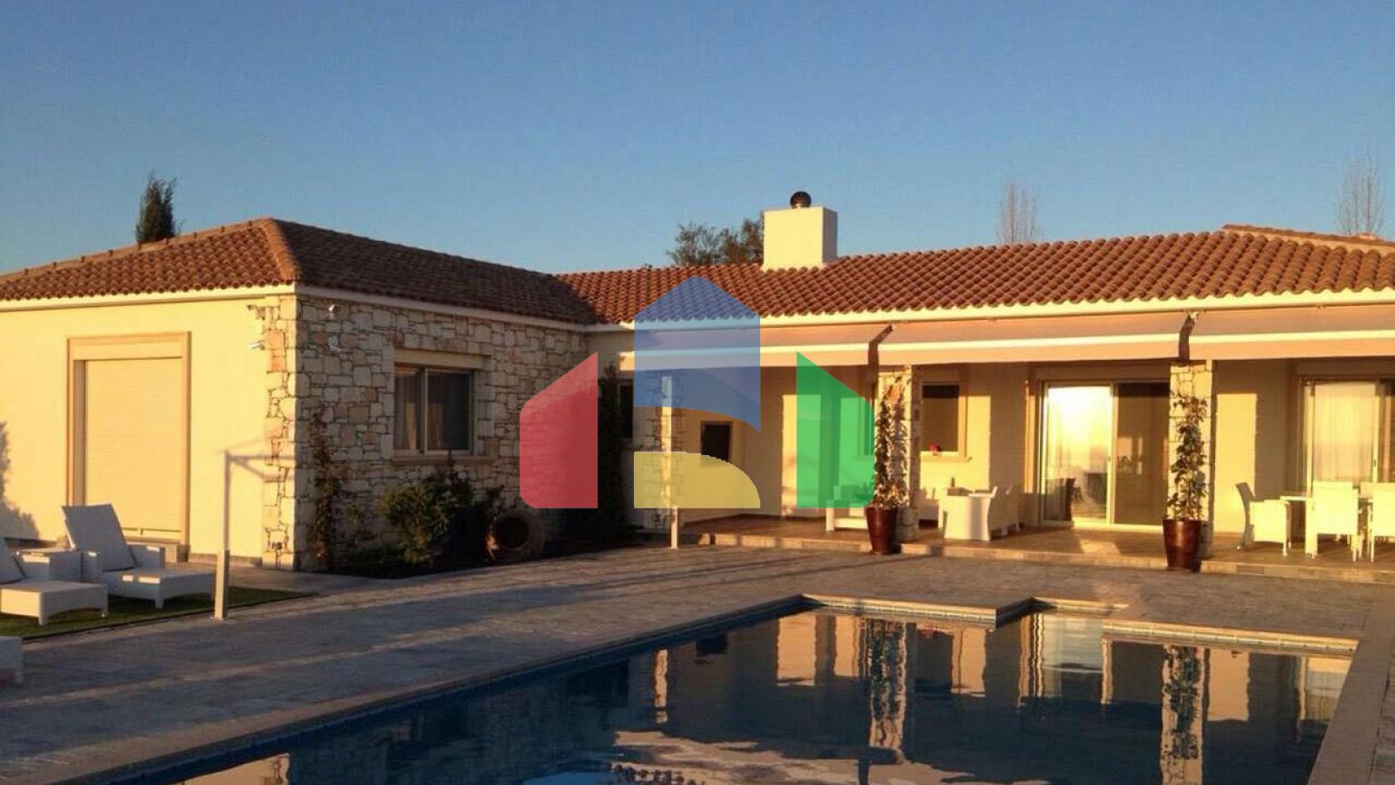 Продажа - Вилла 370 m² в Пафосе