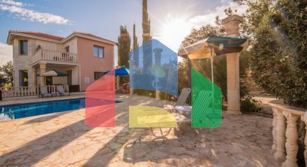 Продаж - Вілла 210 m² В Пафосе