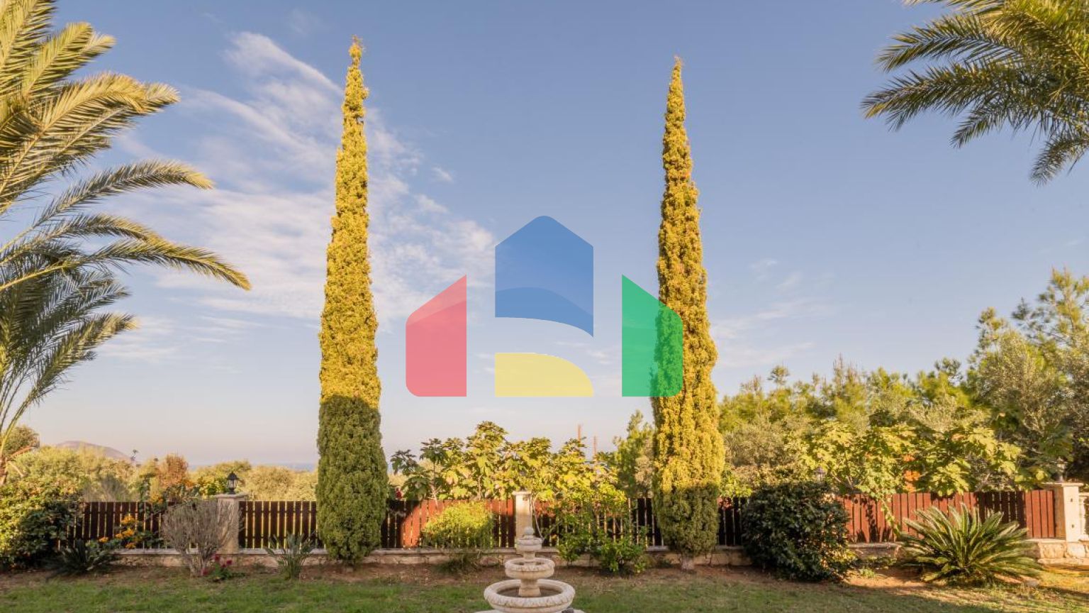 Продаж - Вілла 210 m² В Пафосе