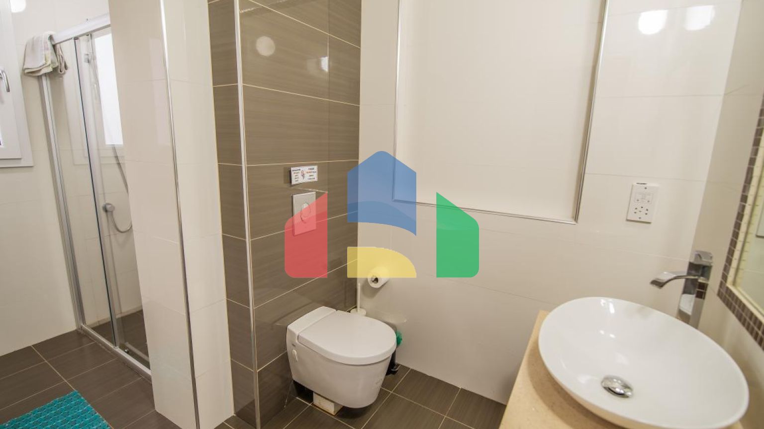 Продаж - Вілла 210 m² В Пафосе