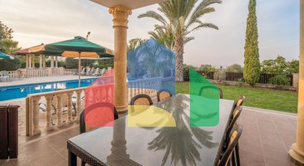 Продаж - Вілла 210 m² В Пафосе