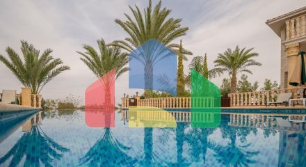 Продаж - Вілла 210 m² В Пафосе