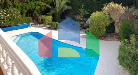 For Sale - Villa 200 m² in Paphos