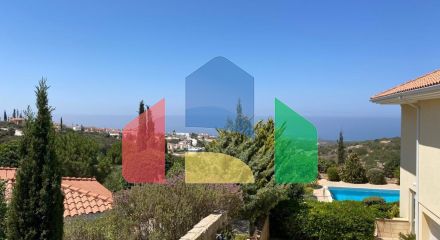 Продаж - Котедж 121 m² В Пафосе