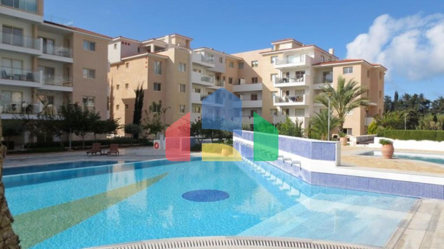 Продаж - Квартира 68 m² В Пафосе