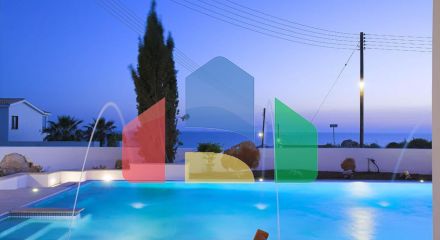 For Sale - Villa 190 m² in Paphos