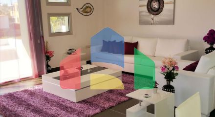 Продаж - Вілла 170 m² В Пафосе