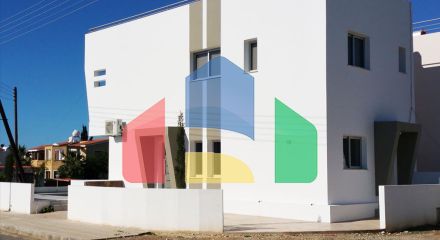 Продаж - Вілла 170 m² В Пафосе