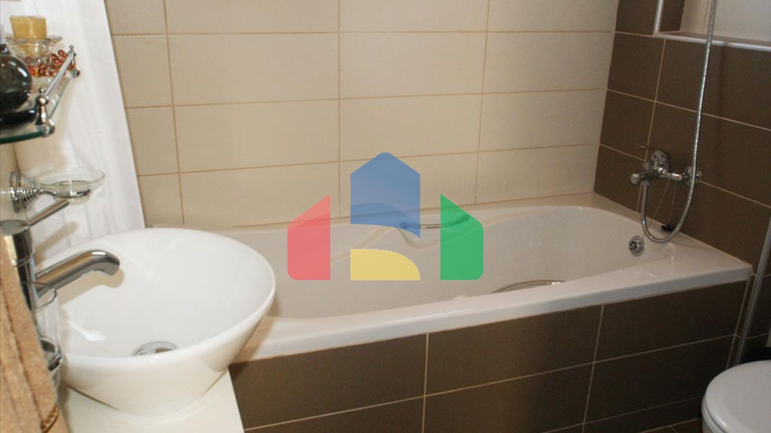 Продаж - Вілла 170 m² В Пафосе