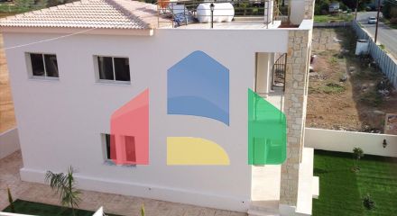 Продаж - Вілла 170 m² В Пафосе