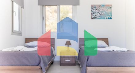 Продаж - Вілла 167 m² В Пафосе