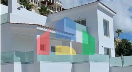 Продаж - Вілла 167 m² В Пафосе