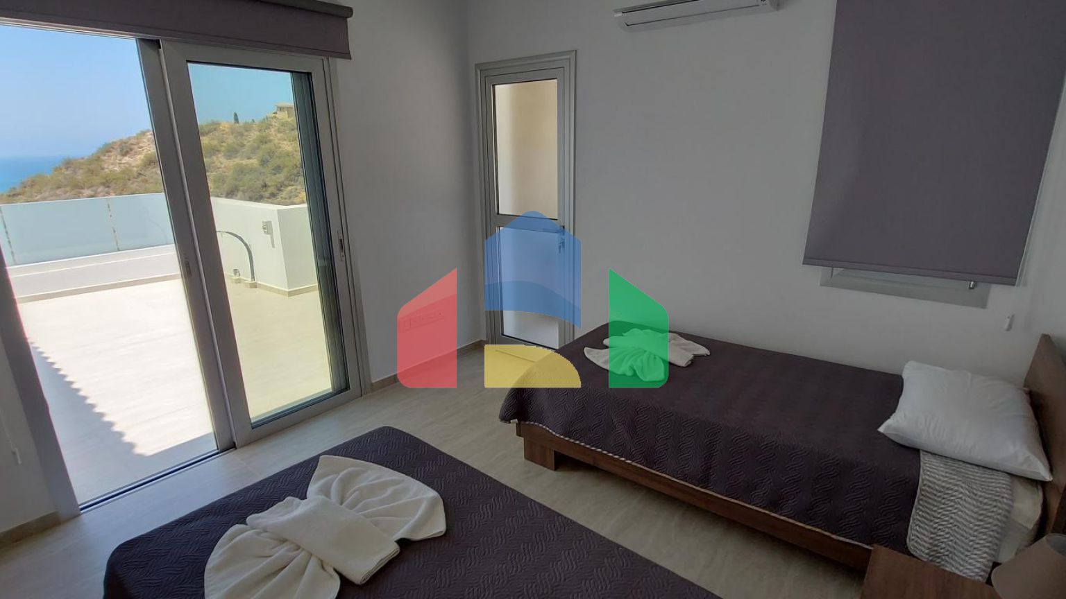 Продаж - Вілла 167 m² В Пафосе