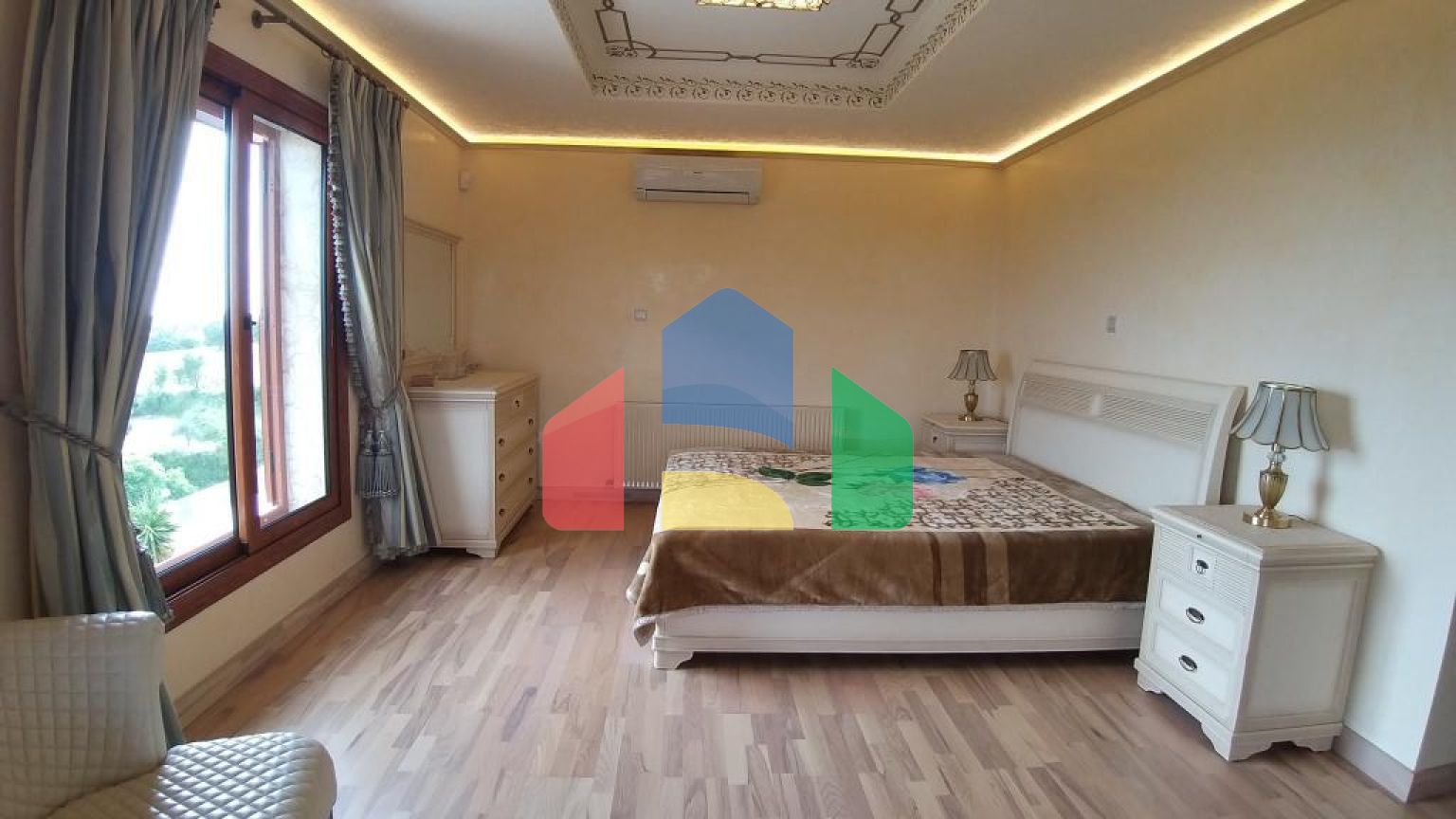 Продажа - Вилла 260 m² в Пафосе