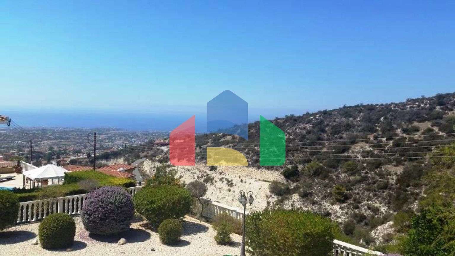 Продаж - Вілла 197 m² В Пафосе