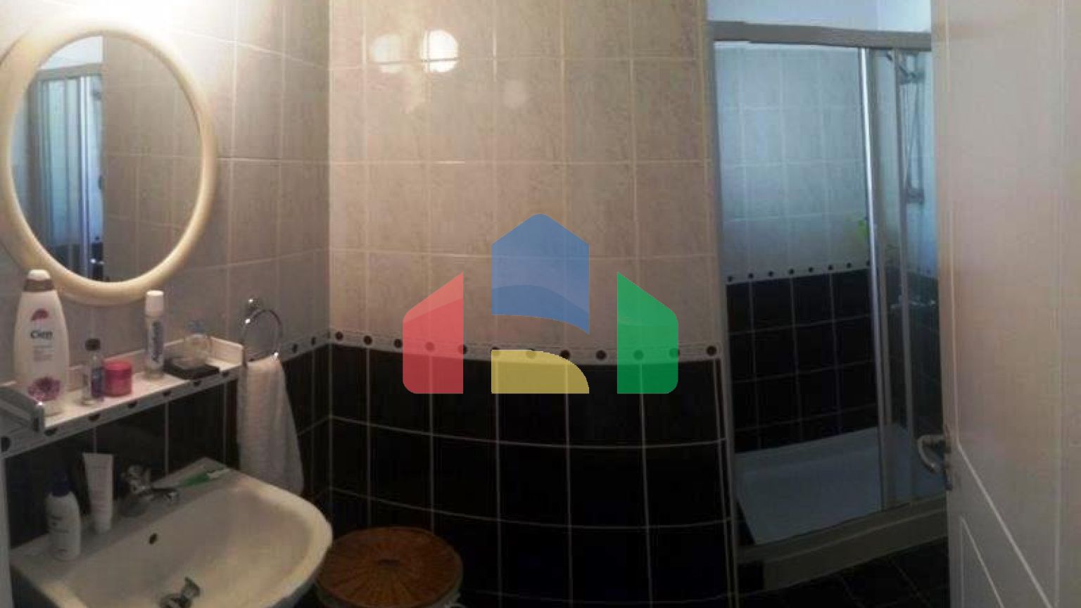 Продаж - Вілла 197 m² В Пафосе