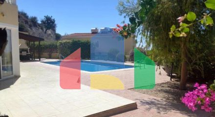 Продаж - Вілла 197 m² В Пафосе