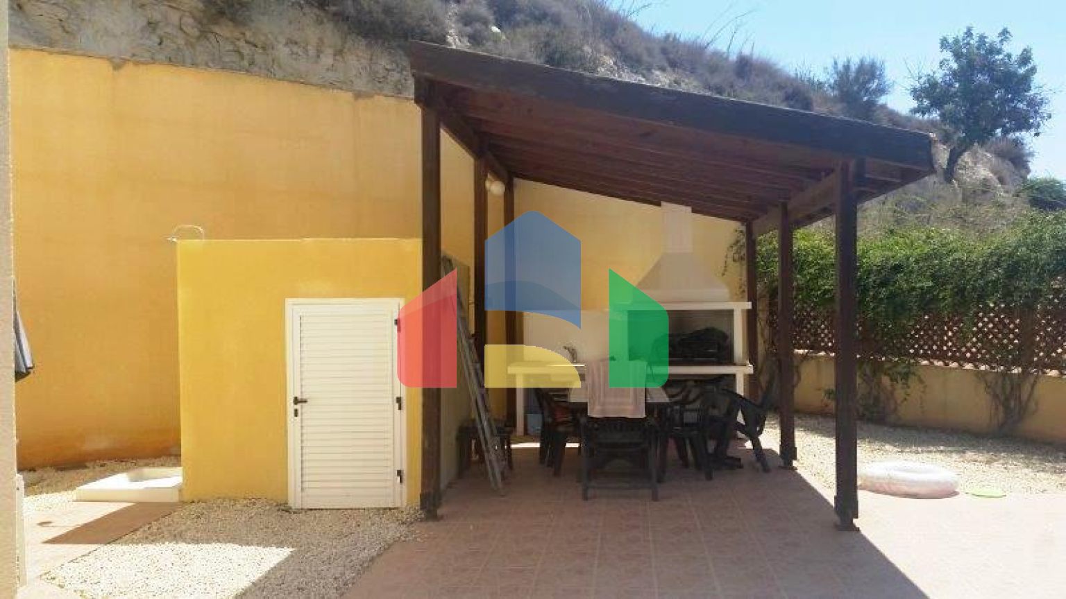 Продаж - Вілла 197 m² В Пафосе