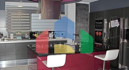 Продаж - Вілла 430 m² В Пафосе