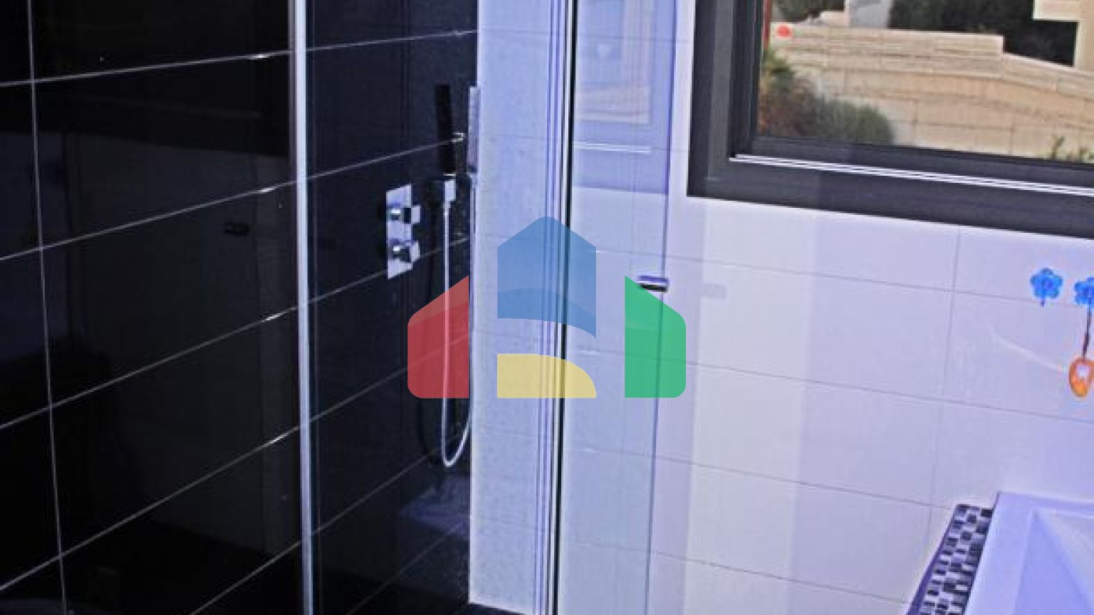 Продаж - Вілла 430 m² В Пафосе